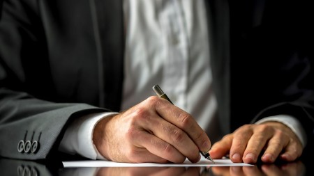 وکیل کلاهبرداری